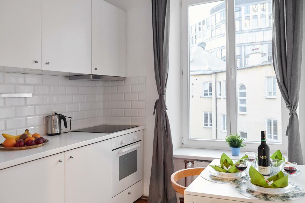 Apartments Chmielna 24 By Renters Warszawa Zewnętrze zdjęcie